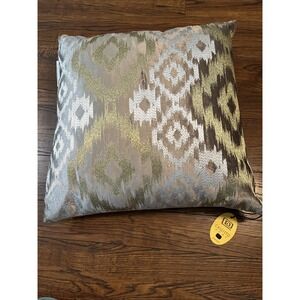 $125 MSRP Callisto Home Gold/Grey/White Geometric Metallic Accent Pillow 22x22